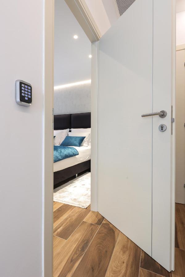 Ribica Luxury Rooms Rijeka Exteriör bild