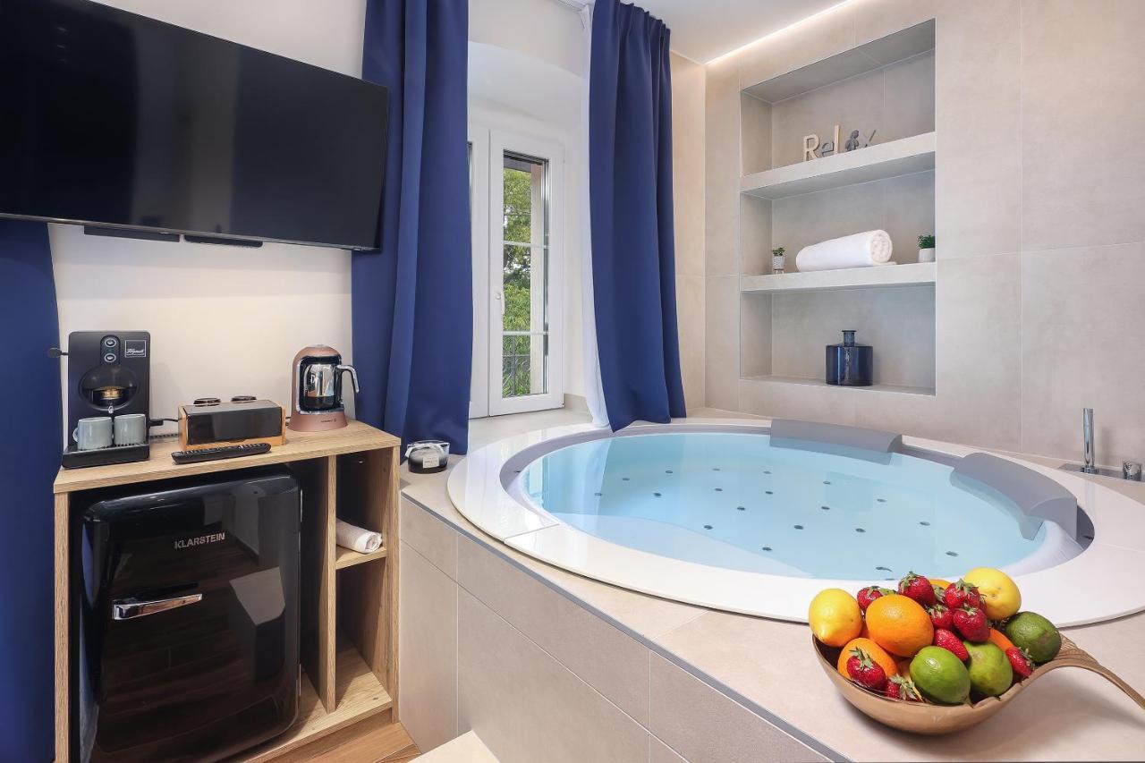 Ribica Luxury Rooms Rijeka Exteriör bild
