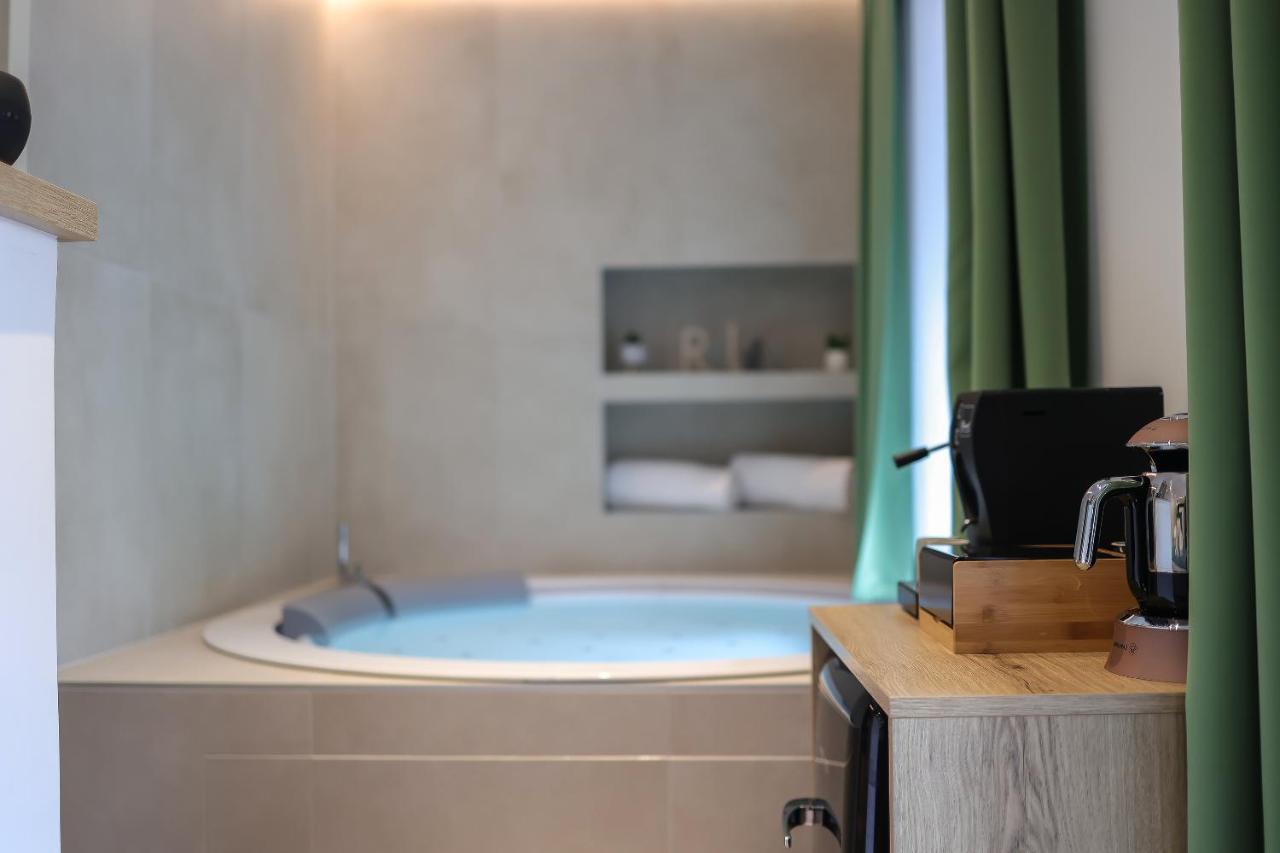 Ribica Luxury Rooms Rijeka Exteriör bild